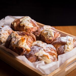 Croissant aux amandes